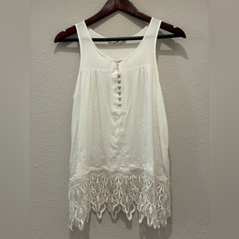 Joomoy White Lace Trim Embroidered Top Sleeveless Boho